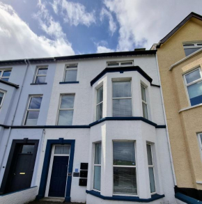 Portrush by the Sea - 1 West Beach, ground floor apartment great location